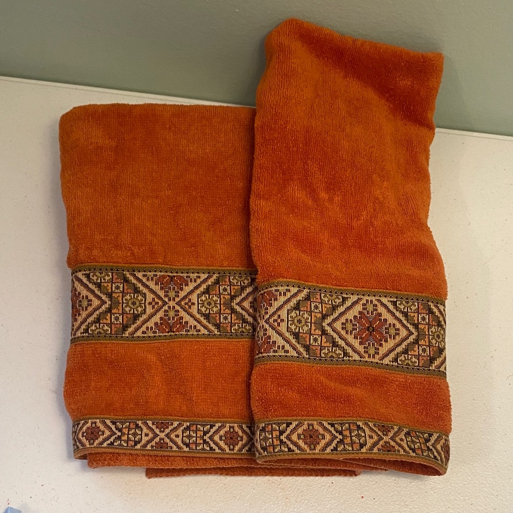 Vintage Martex Orange Tapestry Patterned Bath and Hand Towel
